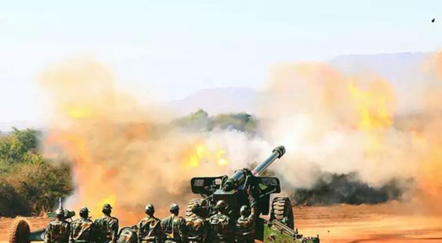 印度違反國際法，100枚集束炮彈從天而降，覆蓋3萬平方米巴鐵陣地-圖1