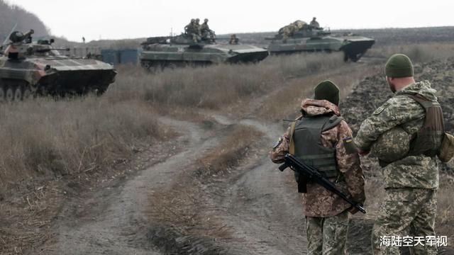 俄軍30萬大軍壓境，兵分四路展開進攻，包圍烏克蘭：50萬無路可退-圖1