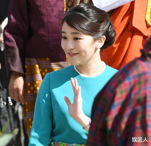 25歲日本公主拿捏架子，公務參加射箭敷衍瞭事，凱特王妃卻玩瘋瞭-圖1