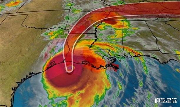 颶風“勞拉”登陸美國！4級颶風引發6米高“水墻”，數萬人被疏散-圖1