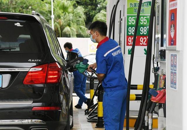 油價調整消息：中國參與原油定價，今天8月31日，92、95號汽油價格-圖1