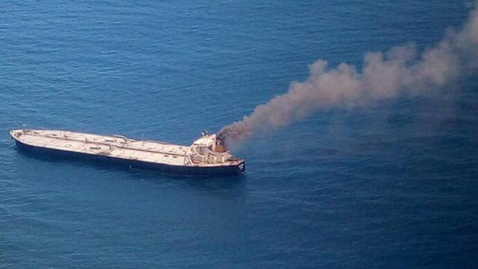 印度油輪爆炸起火! 載27萬噸石油 兩艘軍艦趕赴現場-圖1