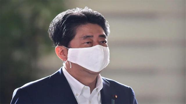 日本首相競選驚現黑馬？此人不是菅義偉，卻是安倍最中意的-圖1