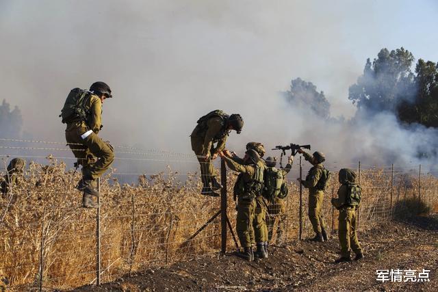 俄敘聯手清剿親美武裝，以色列突然開火，炸毀多處設施，炸死多人-圖1