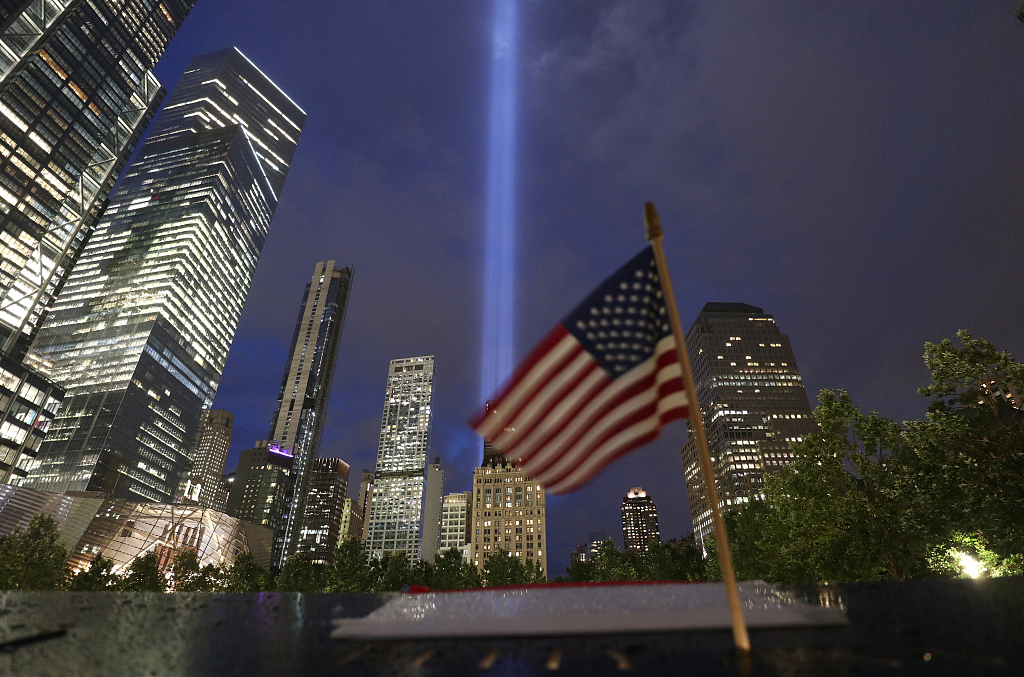 美國籌備“9·11事件”19周年紀念活動 多地測試燈光-圖1
