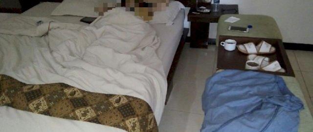 印尼人妻連接6客床上暴斃身亡，沒良心夫隔壁房內開心數錢-圖1