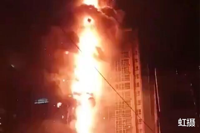 韓國33層高樓起火，瞬間變火炬！雲梯消防車趕來，比導彈車還大-圖1