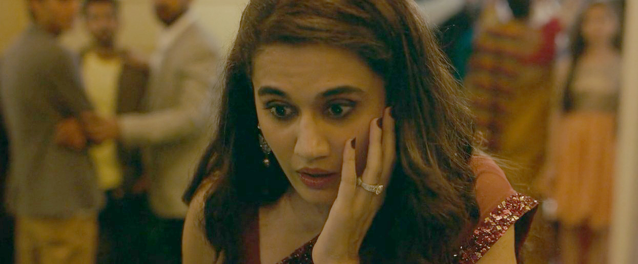 印度電影《耳光》：丈夫當眾打妻子一巴掌，周圍人卻在看熱鬧-圖1