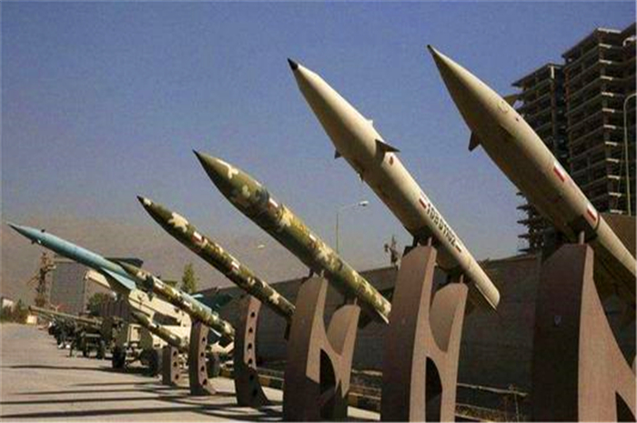 武器封禁剛解除！伊朗境內突然落入50枚炮彈，聯合國警告是全球災禍-圖1