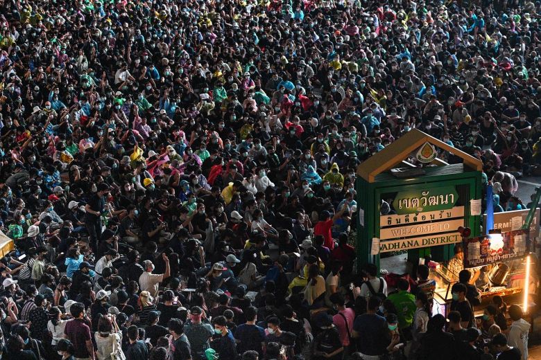 泰國解除曼谷緊急令 巴育喊話示威者尊重法律-圖1