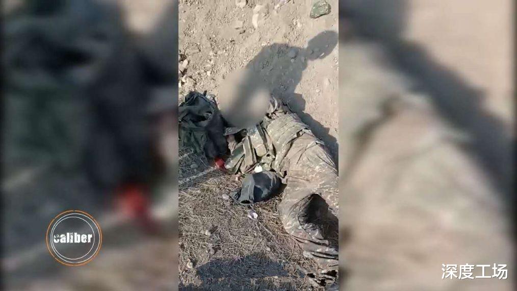 亞美尼亞守軍打到最後一個人，戰壕裡堆滿屍骸：現場照片很殘酷-圖1