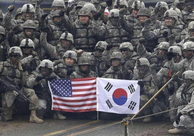 美戰機突然在韓國上空投下炸彈，這是要對文在寅下手？-圖1