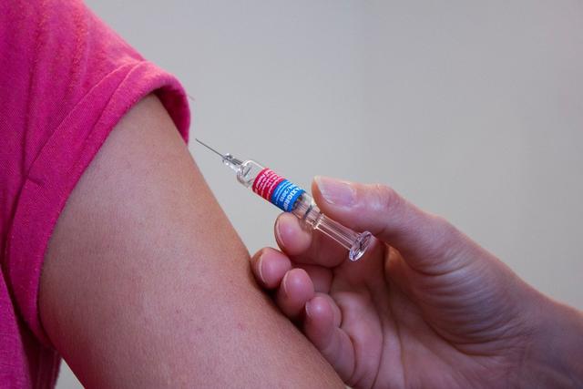 數百萬澳人對新冠疫苗接種猶豫不決！有些人幹脆直接拒絕……-圖1