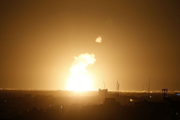 外媒: 以色列空襲加沙 報復火箭彈襲擊-圖1