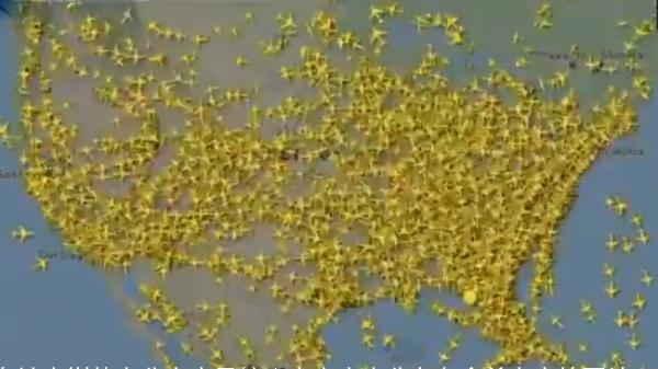 疫情算什麼? 感恩節就要出遊! 全美航空圖驚如“蝗蟲過境”-圖1