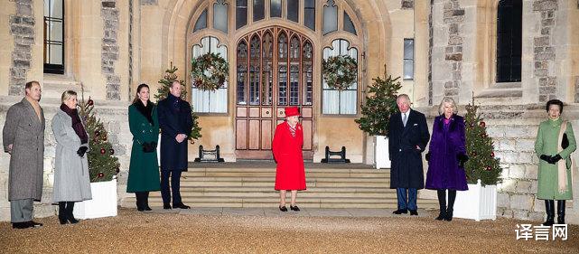英國王室溫莎城堡團聚，94歲女王開心寫臉上，光腿站C位比凱特王妃抗凍-圖1