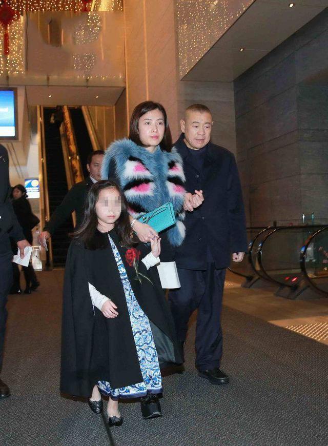 甘比12歲女兒劉秀樺太胖瞭，但甘比還是喂她吃大碗冰淇淋，果然是有錢任性-圖1