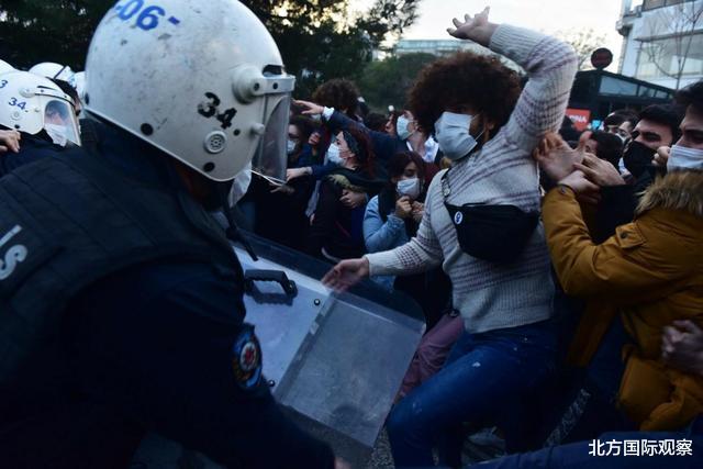 埃爾多安調令遭反對，土耳其爆發抗議，英媒：或重現5年前政變-圖1