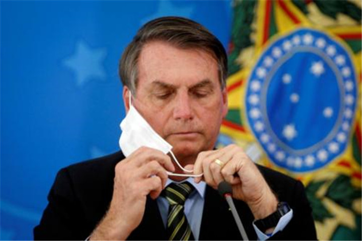 巴西總統稱國傢已經破產，還學美國甩鍋，指責不應購買中國疫苗-圖1