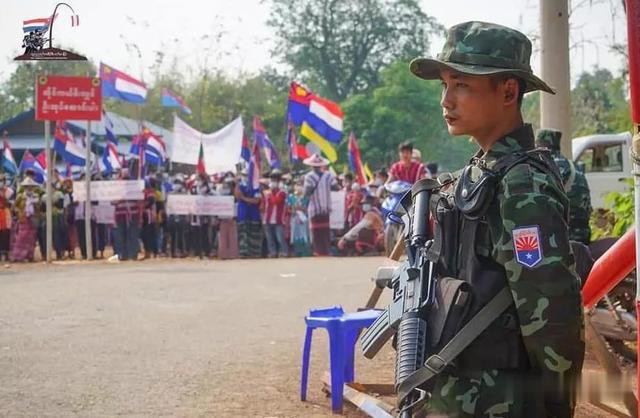 “你們放心示威，安全由我們保護！”緬甸實力強勁的民武發聲-圖1