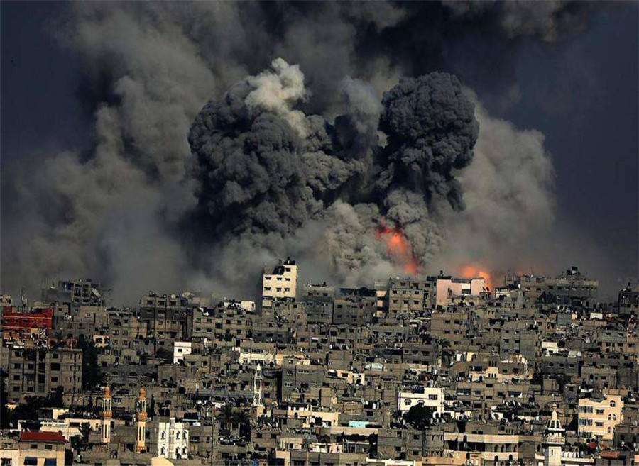 要變天瞭？以色列深夜不宣而戰，敘利亞遭狂轟濫炸，全球目光聚焦-圖1