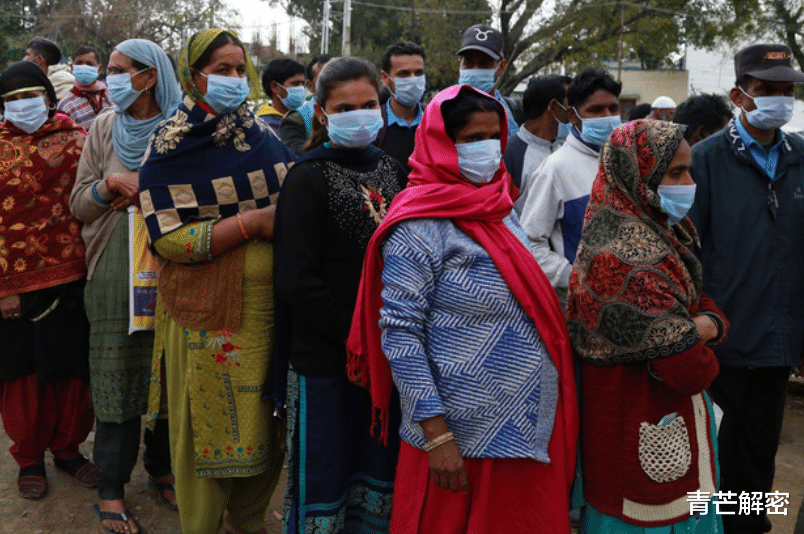 大批印度民眾接種後病亡，政府忙掩蓋真相：我們沒死過人！-圖1