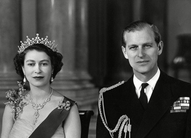 英國王室曾經的顏值擔當、伊麗莎白女王的丈夫：菲利普親王去世-圖1