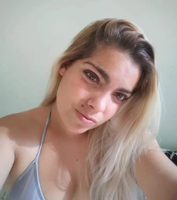 巴西黑幫殘殺21歲女子，在浴室肢解屍體後塞進行李箱丟棄-圖1