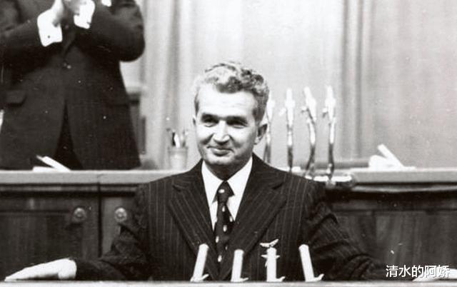 1989年羅馬尼亞前總統被逮捕、被處決經過，讓人振奮不已-圖1