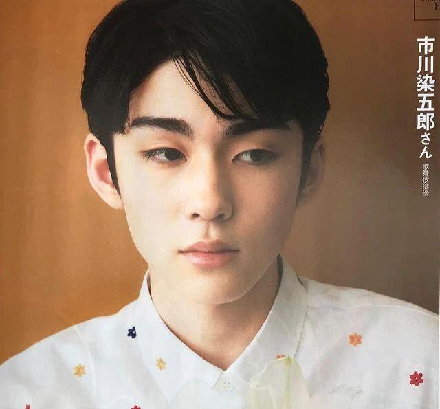 日本名門貴公子雜志封面照被批“油膩”，網友：妝前妝後差距很大-圖1