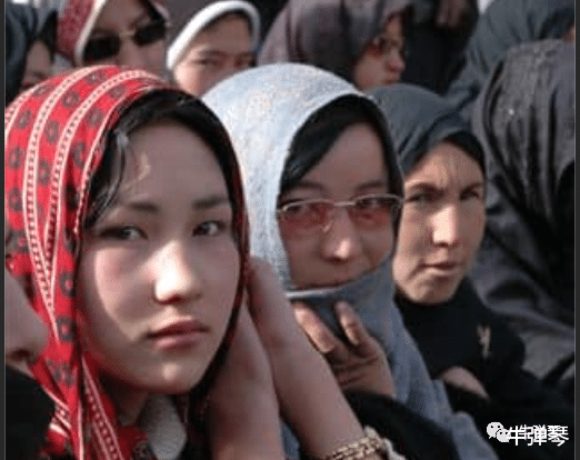 最近被屠殺的阿富汗女學生，長著和我們一樣的面孔！-圖1
