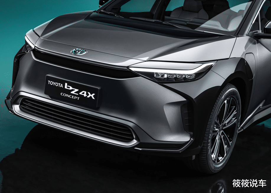 豐田全新“重磅”SUV來襲，內飾科幻前衛，配賽車方向盤，還是進口車-圖1