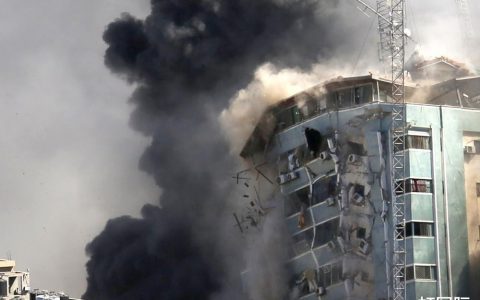 以色列定時炸毀美媒辦公樓，拜登當天表態：已決定援助巴勒斯坦