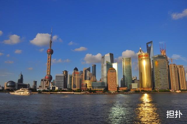 上海新首富誕生，去年還捐瞭120億，41歲已退休還坐擁4748億資產-圖1