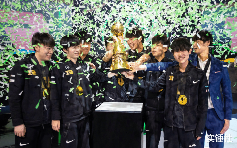 “五個中國人真能贏”RNG奪冠LPL解說喊話可汗，全華班成心理陰影
