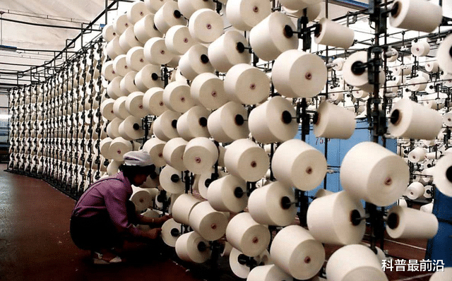 中國每年進口200萬噸棉花，為什麼新疆棉花還要不停地出口？-圖1