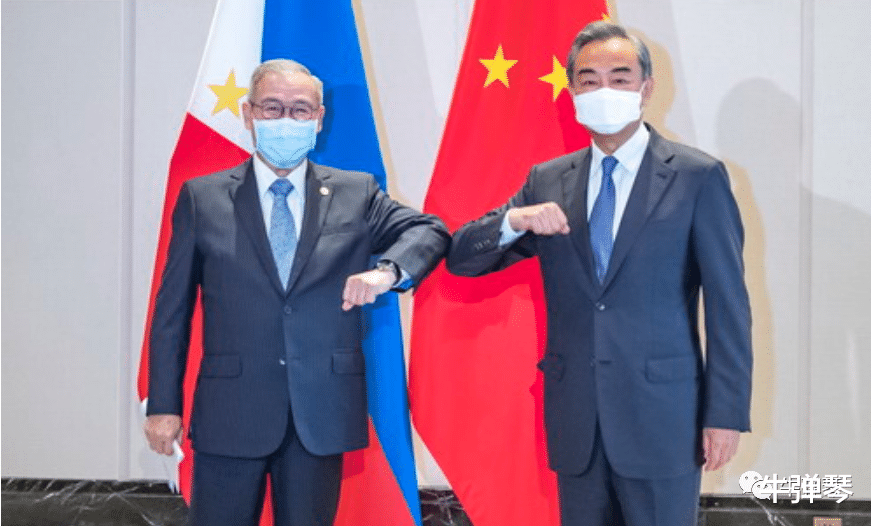 最戲劇性外交事件後，道歉的菲律賓外長又來中國瞭！-圖1
