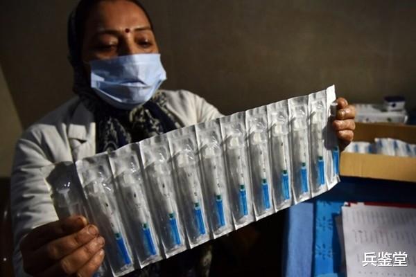 印度自研疫苗如同接種病毒，巴西高價大批量采購，總統貪瞭多少？-圖1