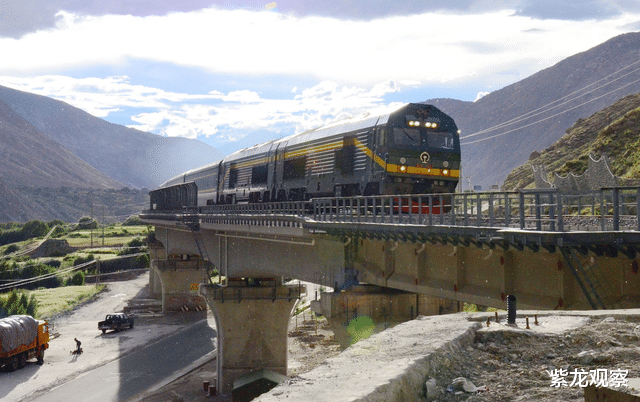 鑿穿喜馬拉雅山，把鐵路修到尼泊爾！中國工程隊再一次火遍全球-圖1