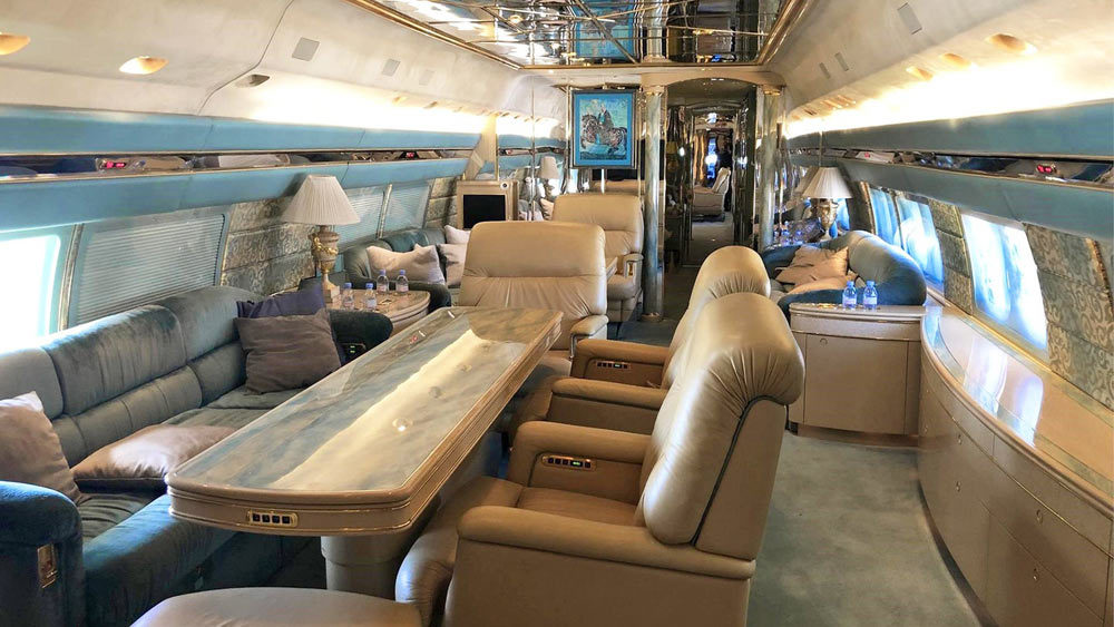 沙特王室波音737公務機正在出售 豪華內飾超乎想象 居然有雙人床-圖1