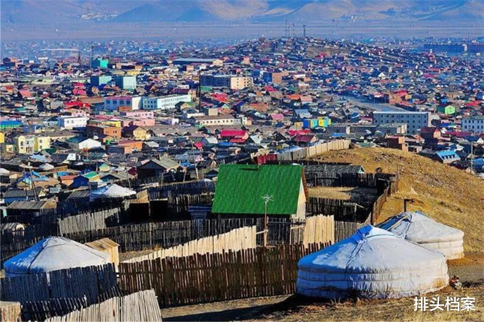 石油儲量70億噸的蒙古，怎麼淪落到找中俄借油？全都是自己作的-圖1