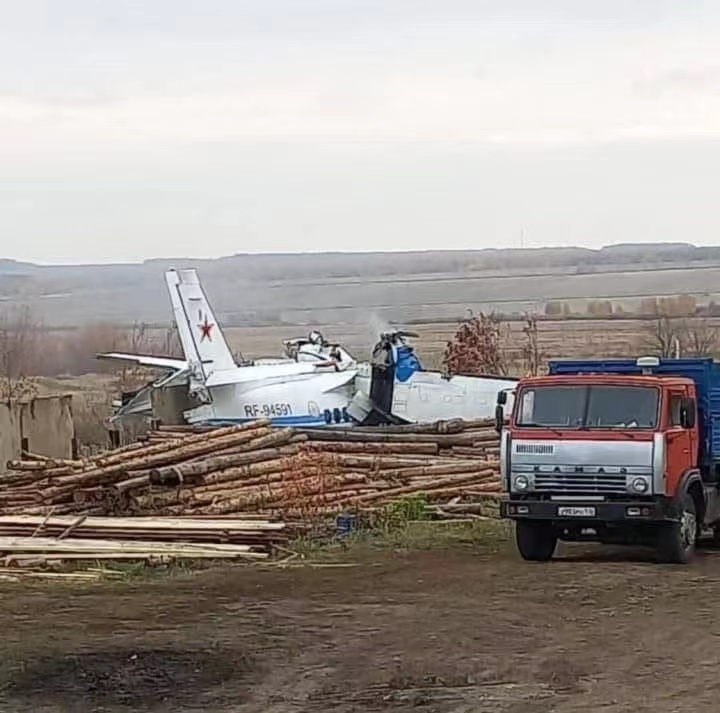 俄羅斯衛生部門:輕型飛機因發動機故障墜毀 已造成16人遇難-圖1