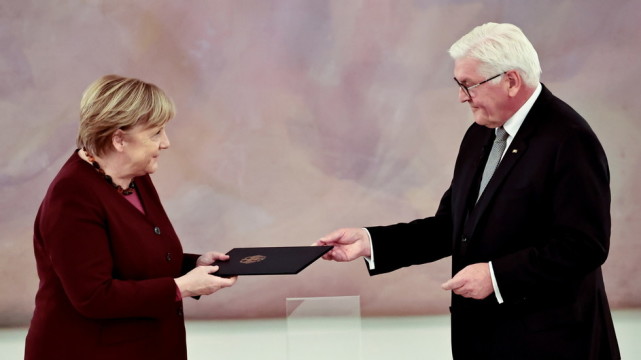 德國總統向默克爾遞交任期結束通知 默克爾正式卸任總理-圖1